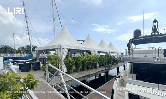 Carpa tipo pagoda de 5 m x 5 m