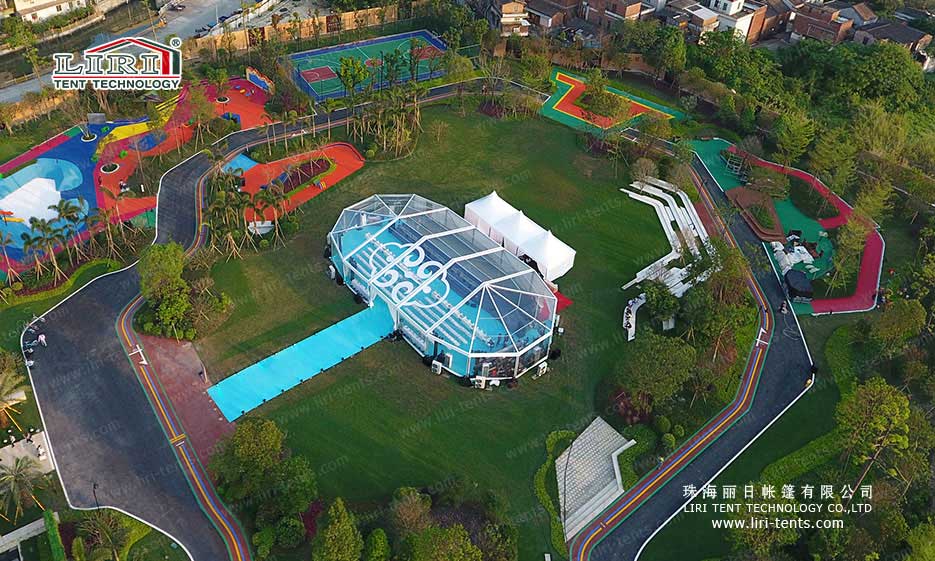 Carpa transparente para bodas al aire libre