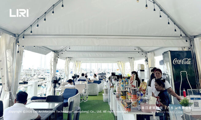 Carpa tipo pagoda para la sala VIP
