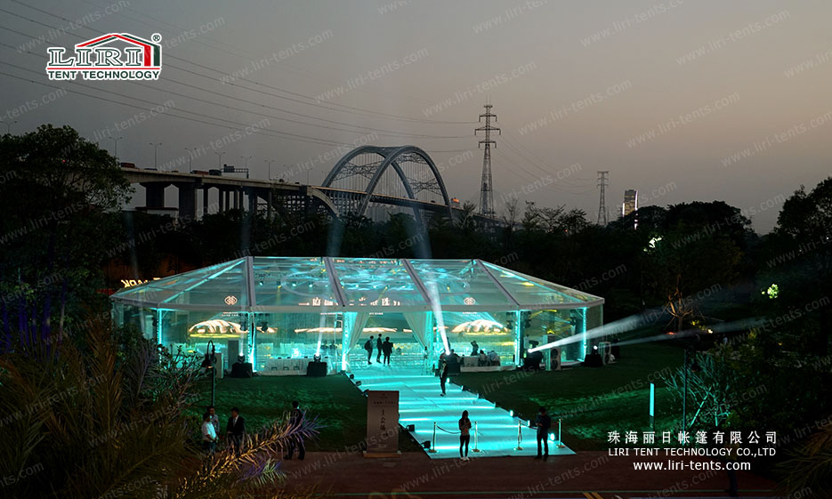 Carpa transparente para bodas al aire libre