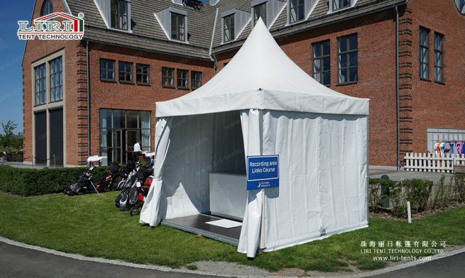carpa para un festival de vino al aire libre