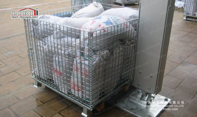 jaula con forma de almacén