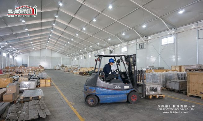 Presentación de la carpa para almacén