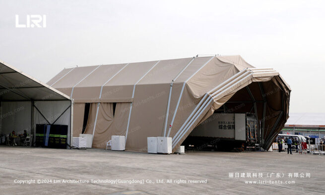 Carpa militar tipo hangar con cubierta abatible (3)