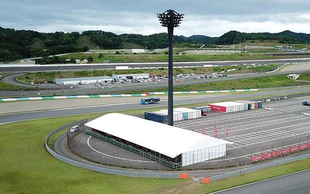 Carpas para eventos de LIRI TENT para el vídeo de la carrera del Ferrari Challenge