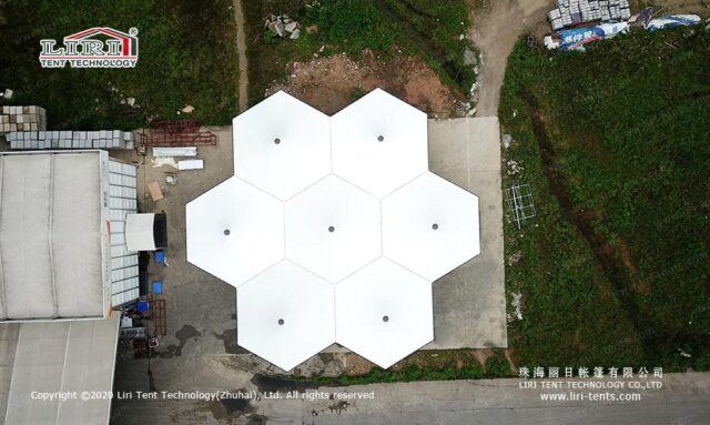 Tienda de campaña cuadrada con módulos hexagonales a la venta 1