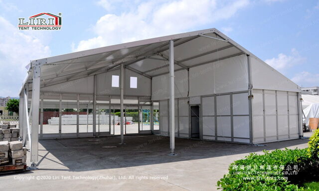 Gran porche de carpa a medida